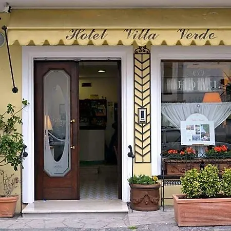 호텔 Hotel Villa Verde
